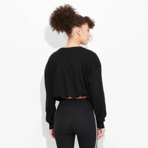 Wild Fable Women's Bubble Hem
Sweatshirt Black Size Medium - Picture 2 of 9